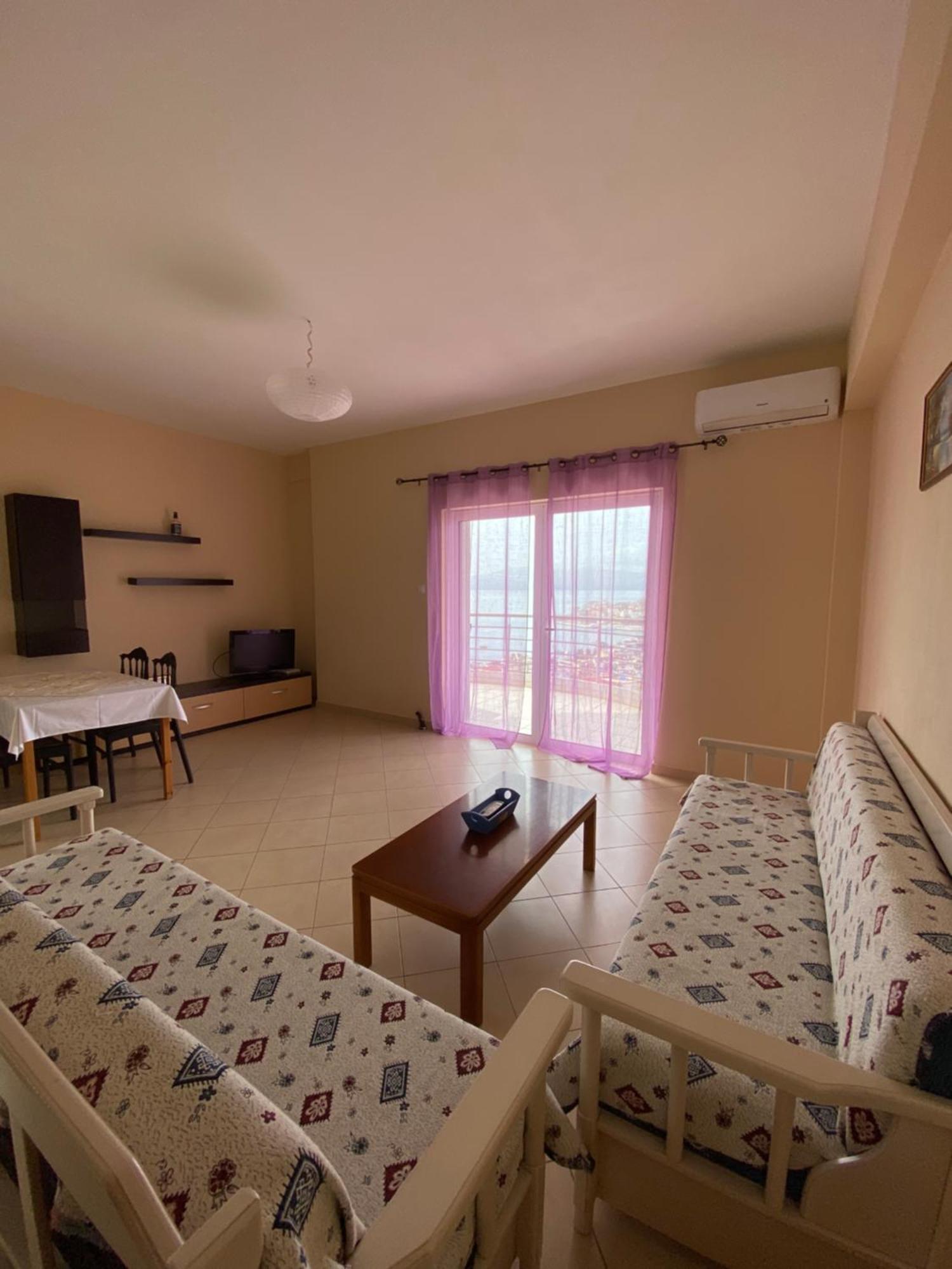 L.T. Apartment 5Th Street Sarande Exterior photo